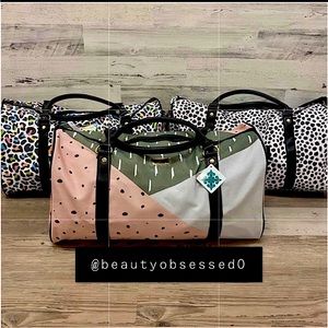 🆕🌿🩷JANE MARIE: Duffel Bag